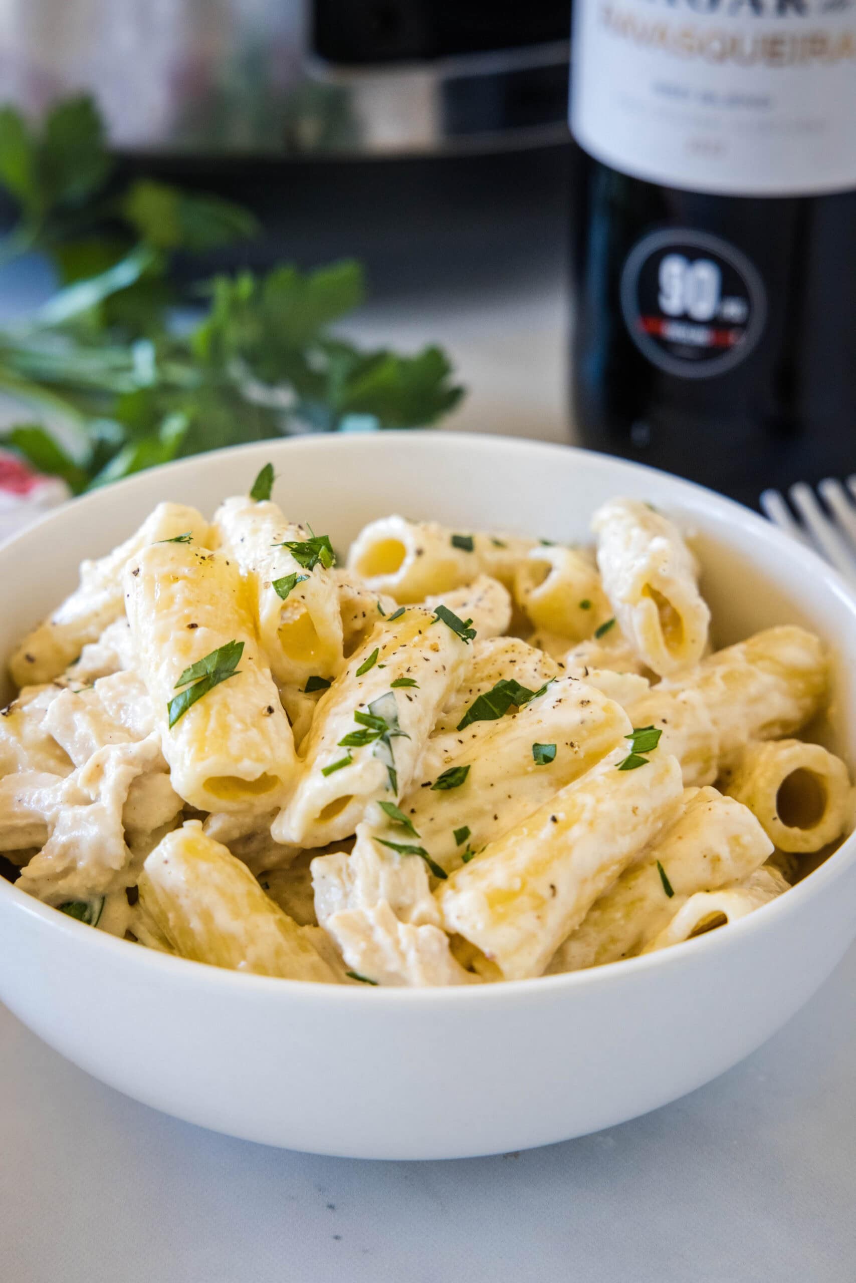 Crock Pot Tavuk Alfredo: Yavaş Pişiricinin Mucizesiyle Kolay ve Lezzetli Bir Şölen!